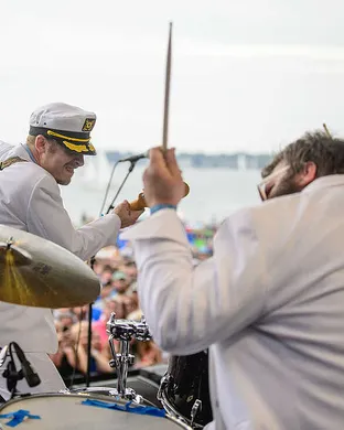 Deer Tick Solana Beach